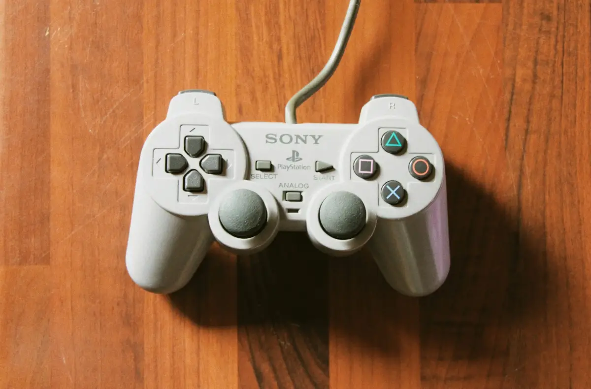 Trik Jago Bermain PS3: Dribling Sulit Dihentikan, Rahasia Power Shot, dan Tendangan Bebas Langsung Gol untuk PES atau FIFA