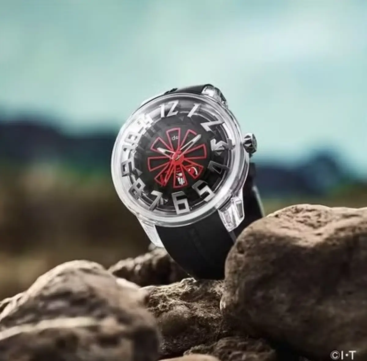 7 Fakta Jam Tangan Eksklusif Tendence x Kamen Rider 55th Anniversary, Hanya Ada 255 di Dunia